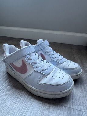 Nike Kids White Sneakers with Pink Swoosh - Velcro Strap
